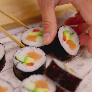 Chumaki – Sushi Roll | Socilink